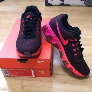 Women’s Nike Air Max Tailwind 8 Size 6